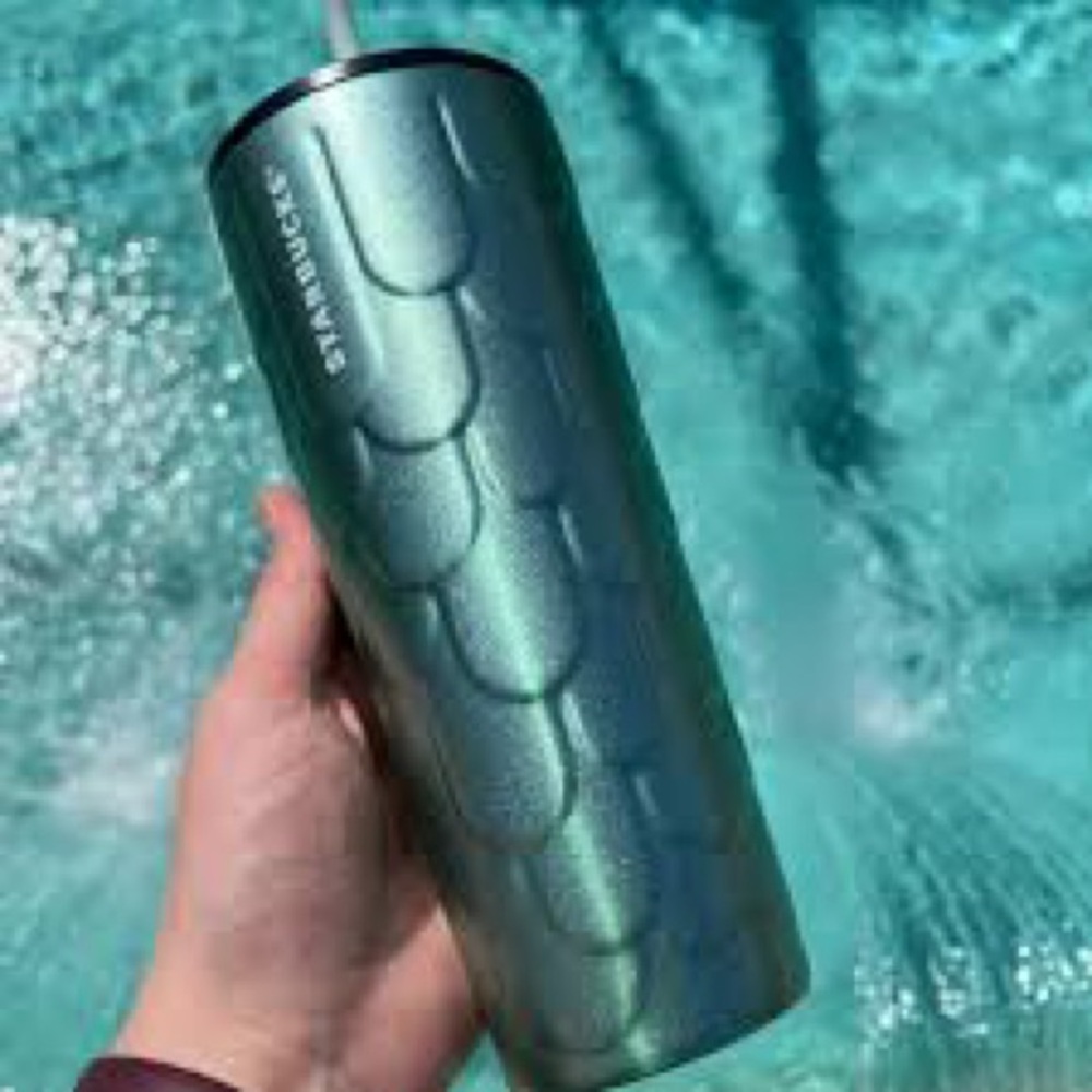 NWT Starbucks Spring 2022 Stainless Steel Shimmer Mermaid Scales Tumbler